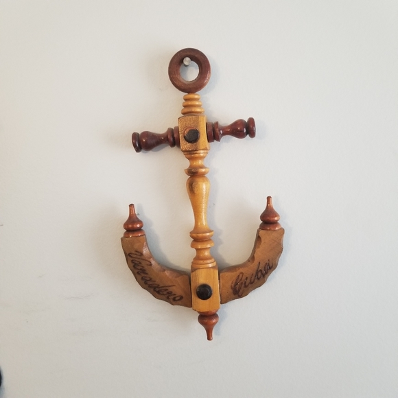 K06: WOODEN ACHOR WALL DECOR - Picture 5 of 5